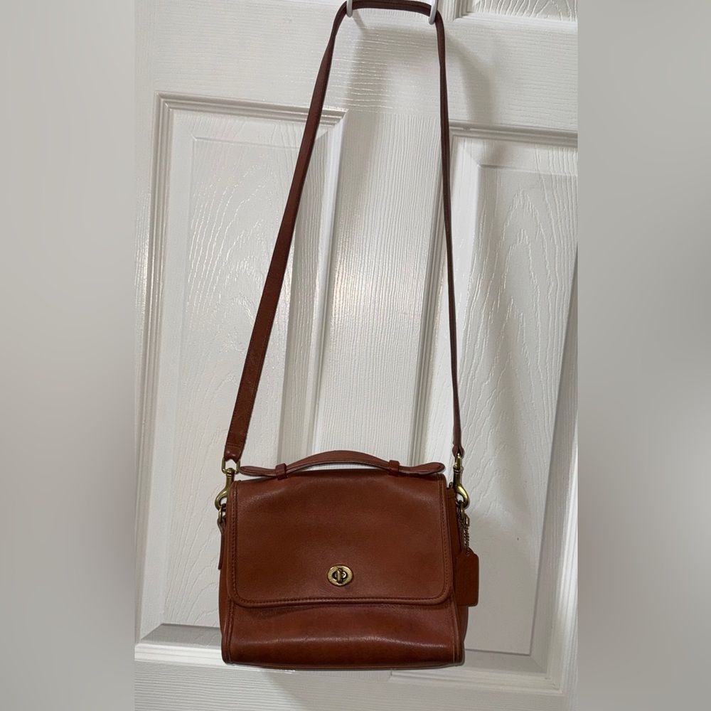 Vintage Coach Bag - Brown Leather Shoulder Bag